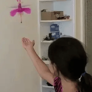 FairyFly™ - Hada voladora con sensor y luces 🧚